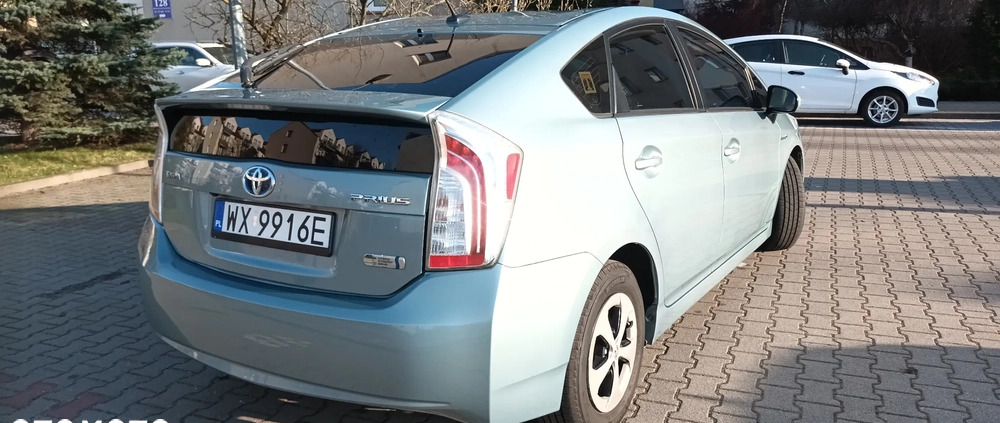 Toyota Prius cena 49900 przebieg: 185000, rok produkcji 2015 z Warszawa małe 742
